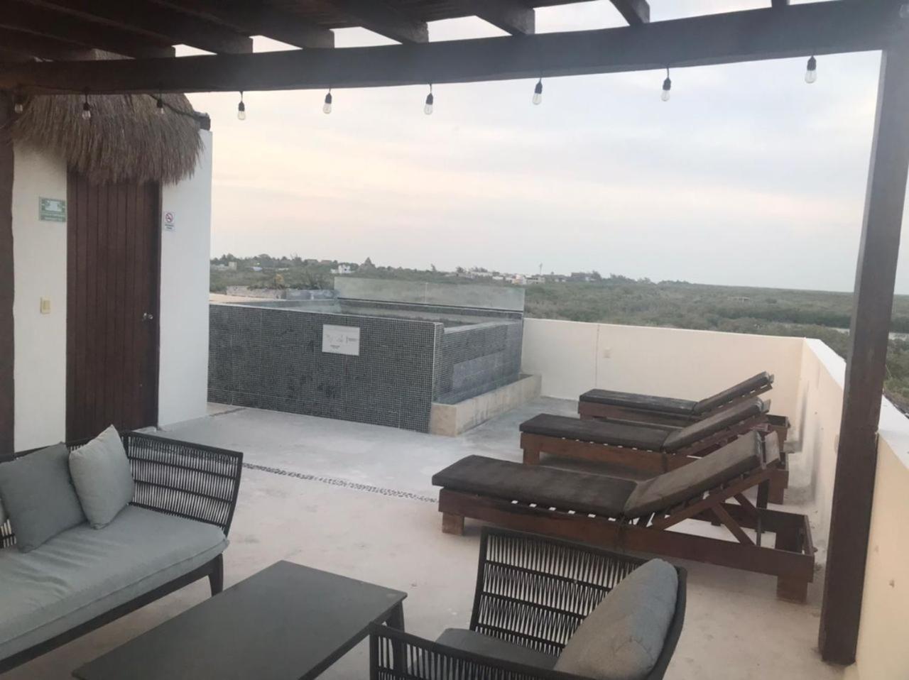 Hotel Luna Roja Holbox Exterior photo